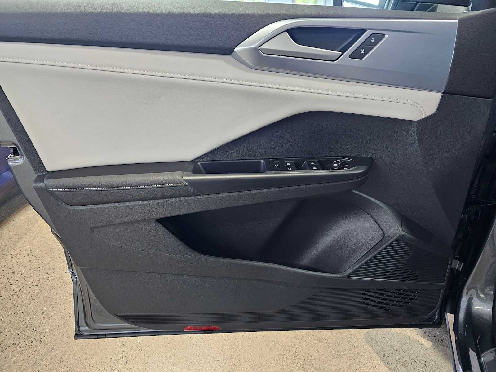 New 2026 Volkswagen Taos SE AWD/4WD image 21