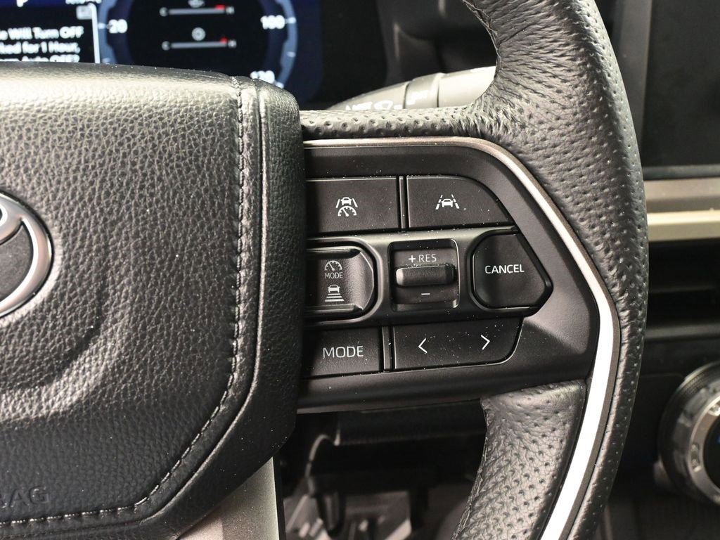 Used 2024 Toyota Tacoma TRD Sport image 23