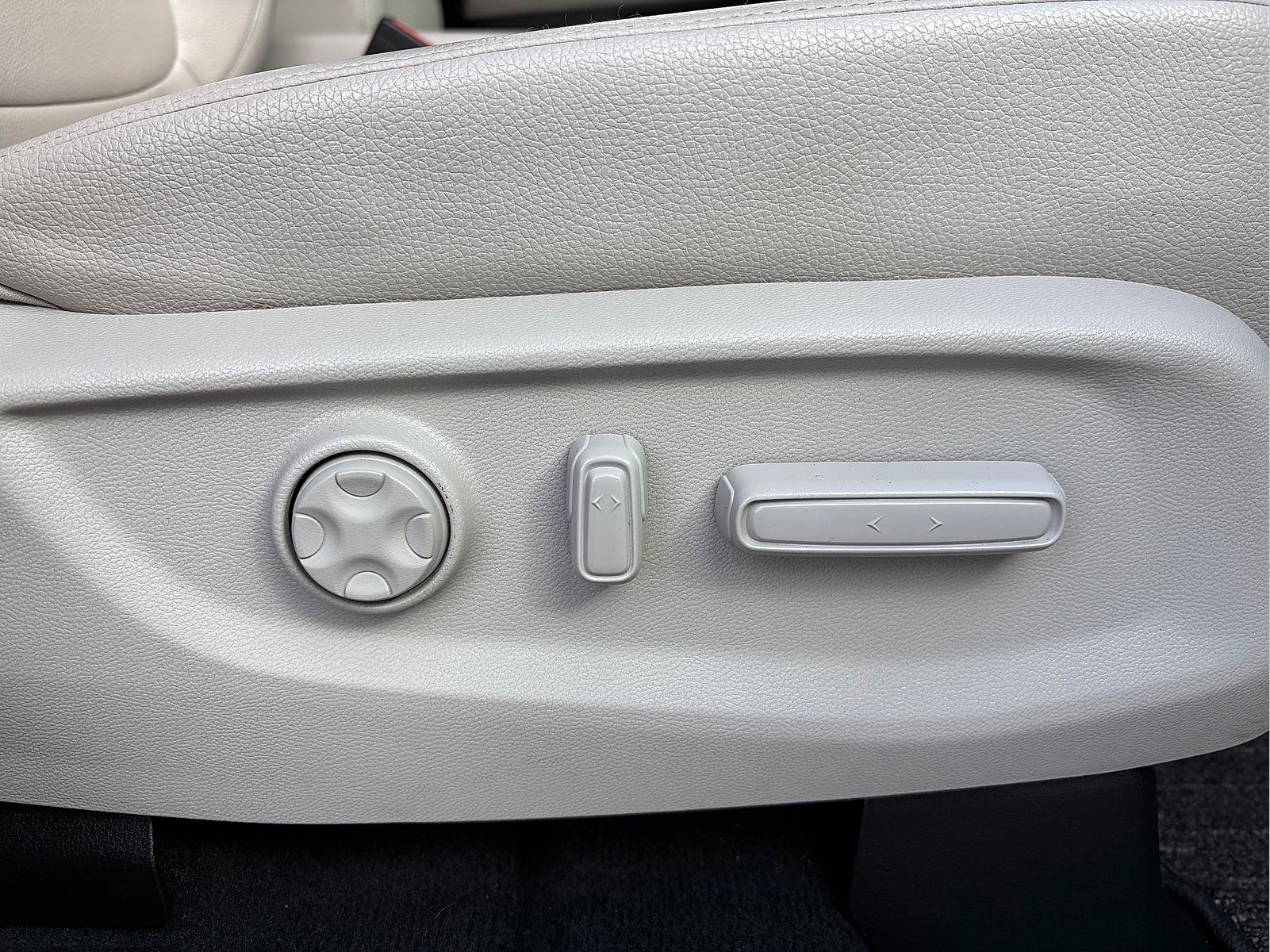 Certified 2025 Honda Odyssey EX-L image 40