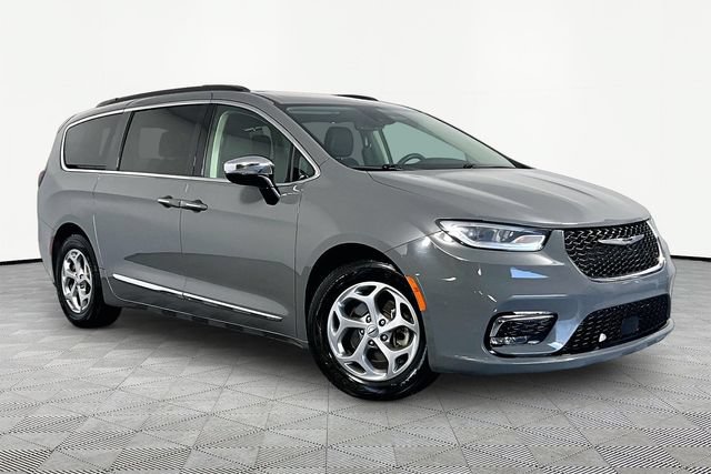 Used 2023 Chrysler Pacifica Limited