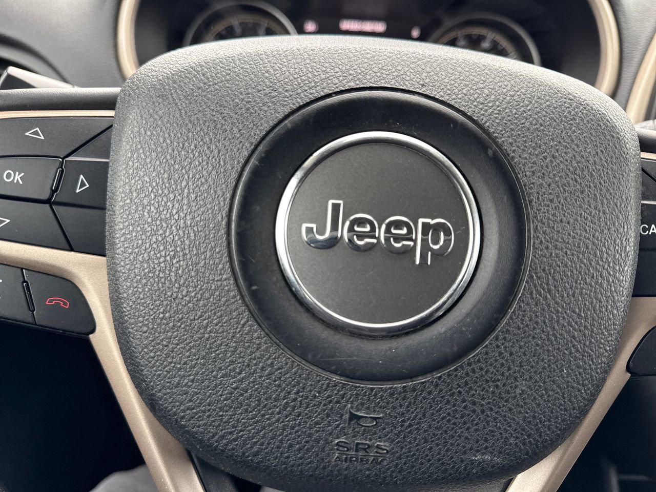 Used 2015 Jeep Cherokee Limited image 30