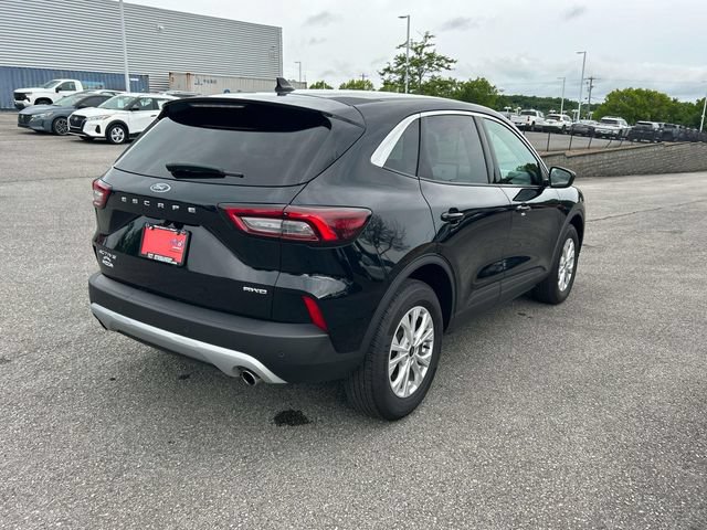 Used 2024 Ford Escape Active w/ Tech Pack #1 AWD/4WD image 3