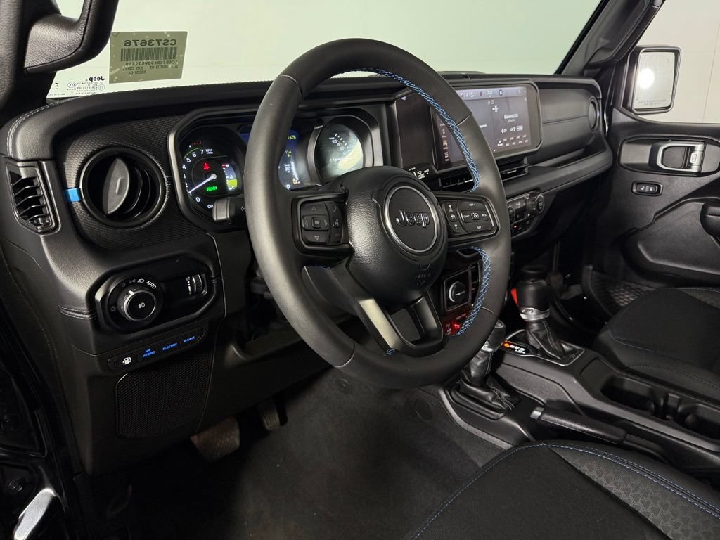 Certified 2025 Jeep Wrangler Unlimited Rubicon 4xe w/ Safety Group AWD/4WD image 19