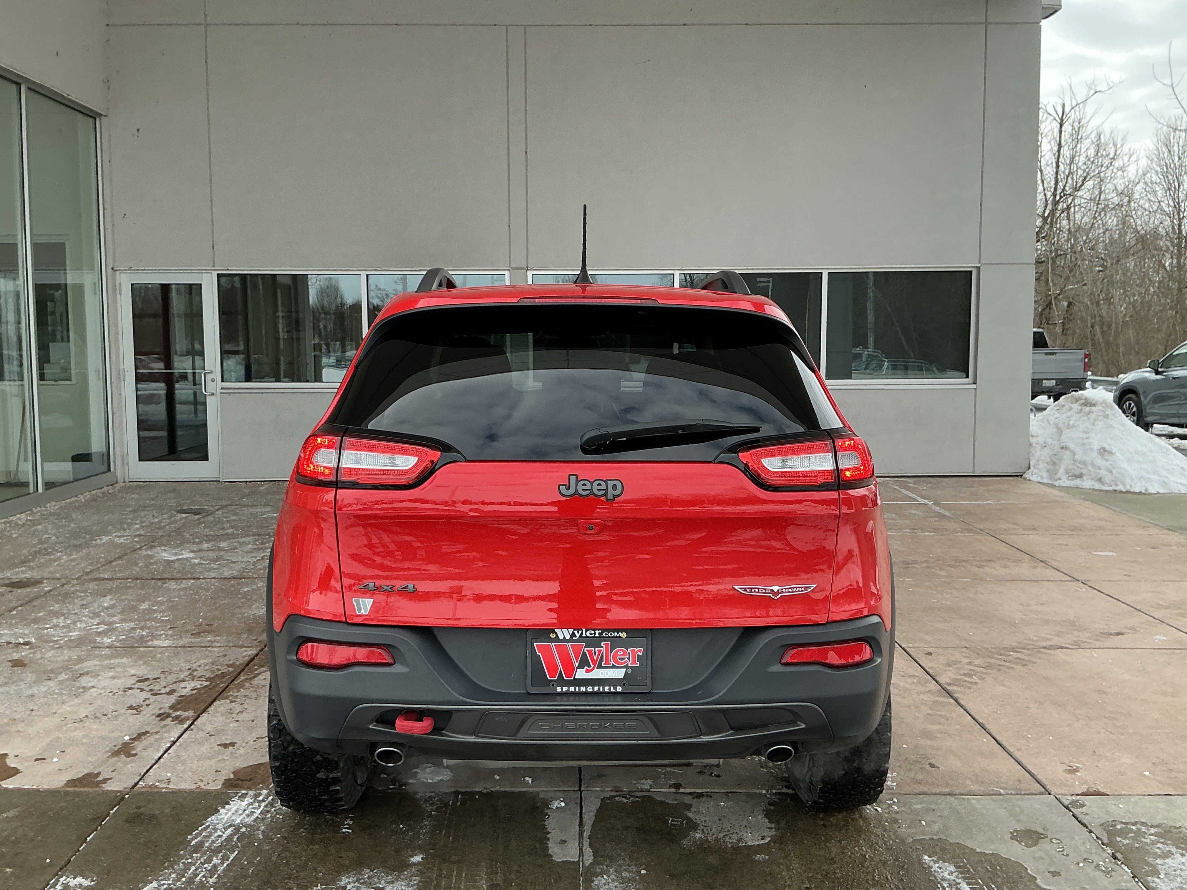 Used 2017 Jeep Cherokee Trailhawk w/ Cold Weather Group image 21
