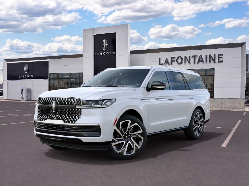 New 2027 Lincoln Navigator Reserve AWD/4WD image 2