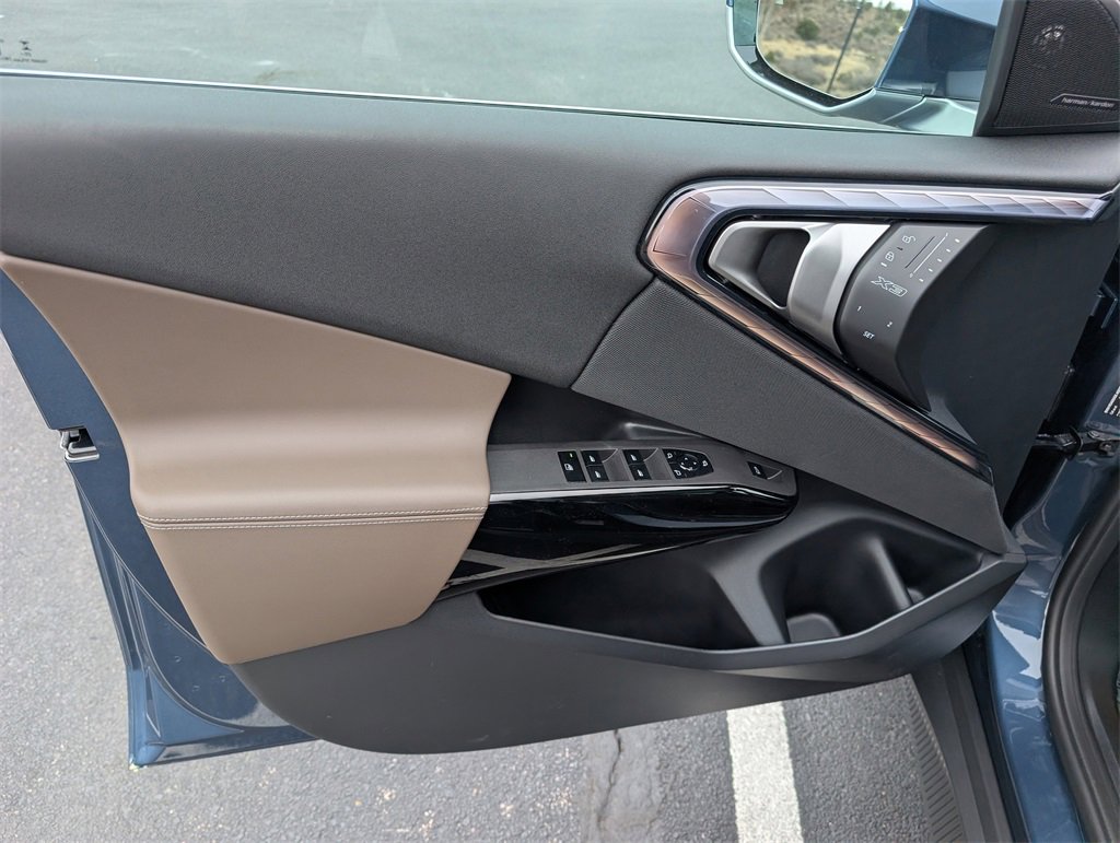 New 2026 BMW X3 xDrive30 w/ Premium Package image 13