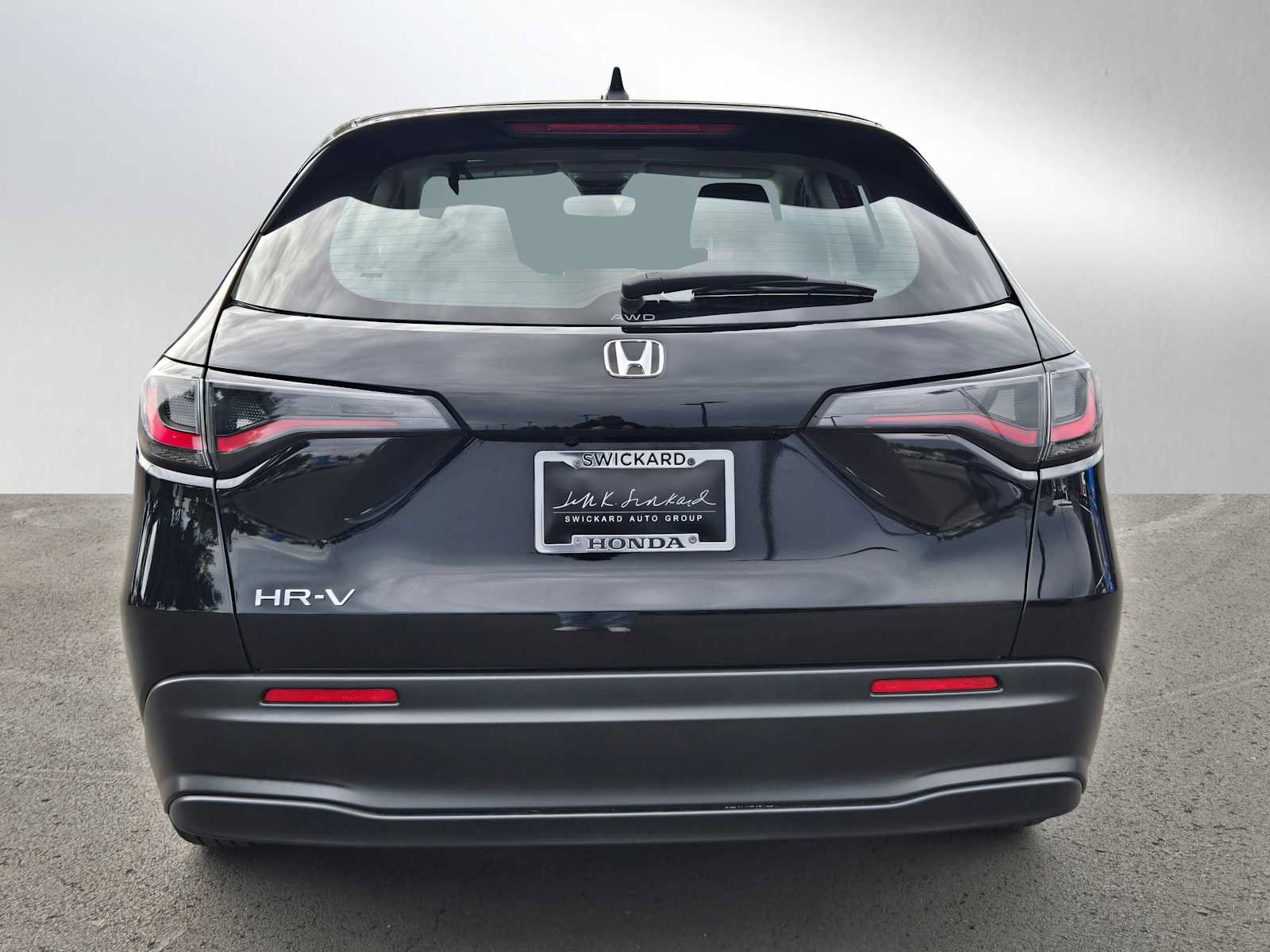 Used 2023 Honda HR-V LX image 4