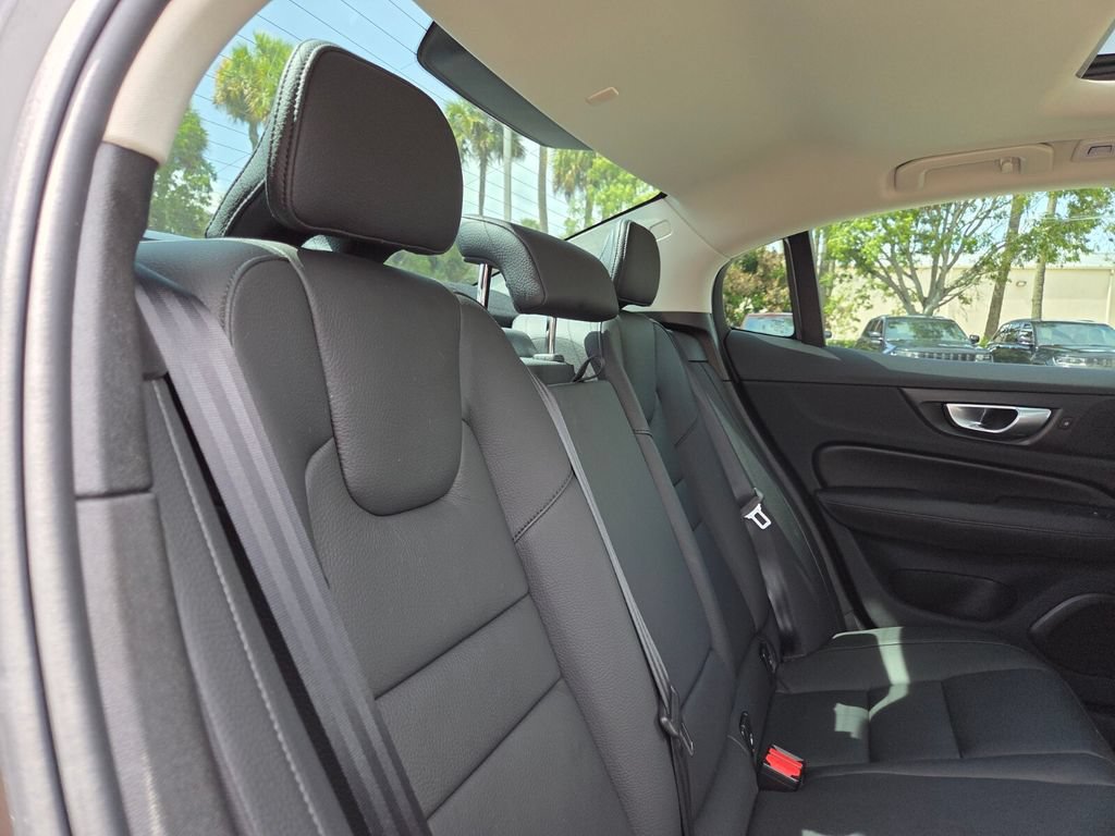 Used 2025 Volvo S60 B5 Plus w/ Protection Package Premier FWD image 19