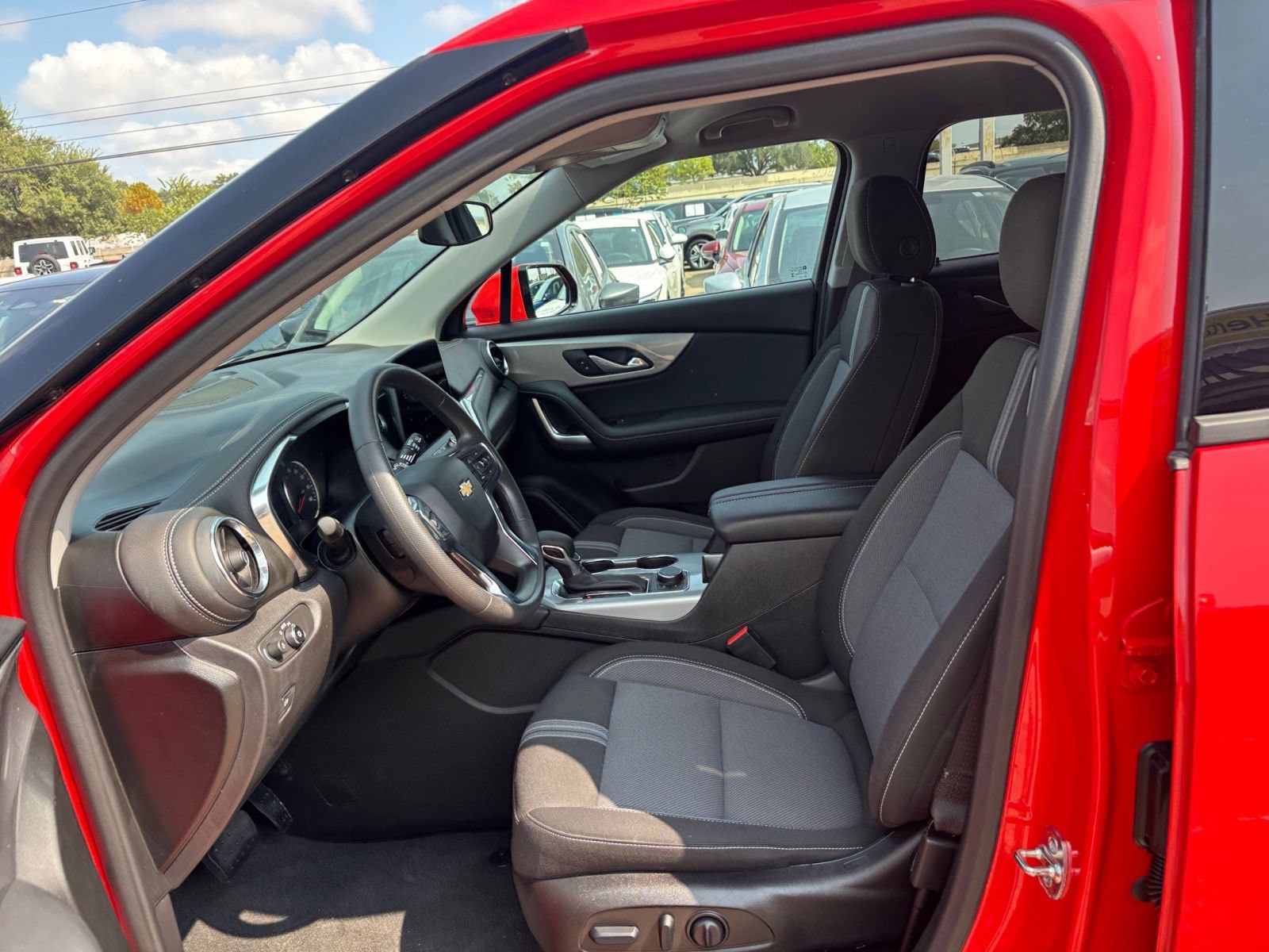 Used 2026 Chevrolet Blazer LT FWD image 27