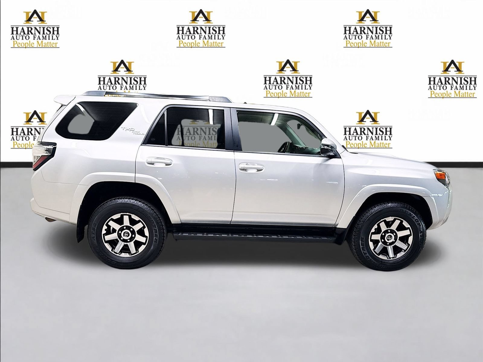 Used 2024 Toyota 4Runner TRD Off-Road Premium AWD/4WD image 4