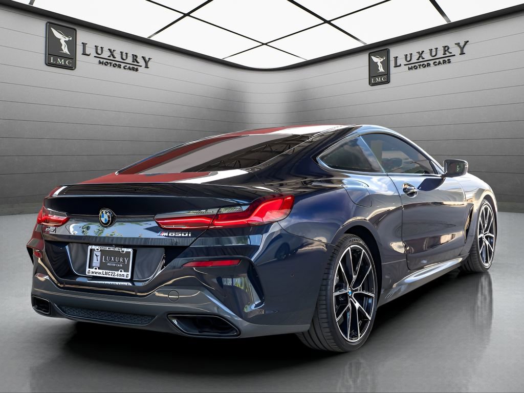 Used 2022 BMW M850i xDrive Coupe w/ Driving Assistance Package AWD/4WD image 8