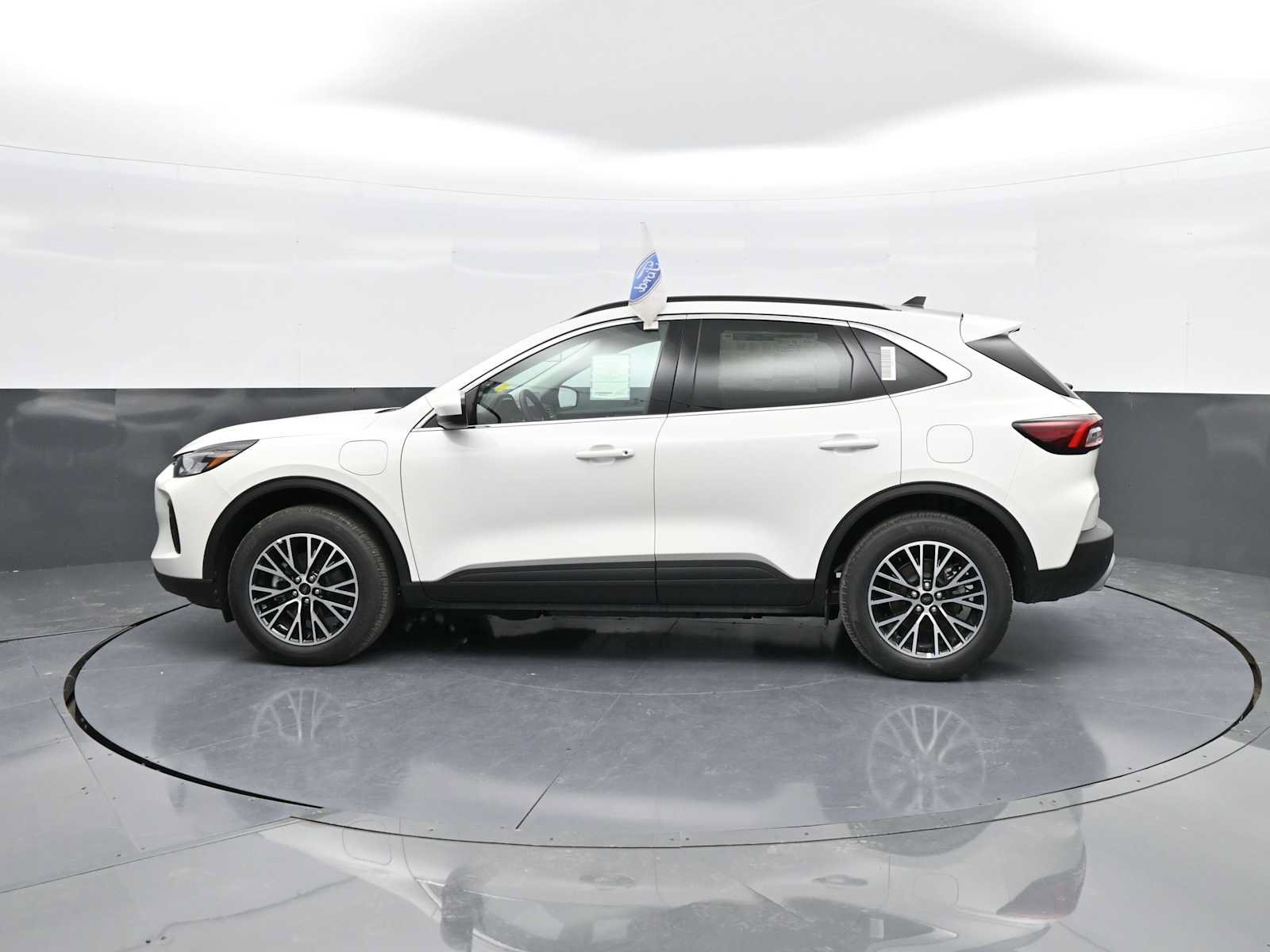 New 2025 Ford Escape SE FWD image 5