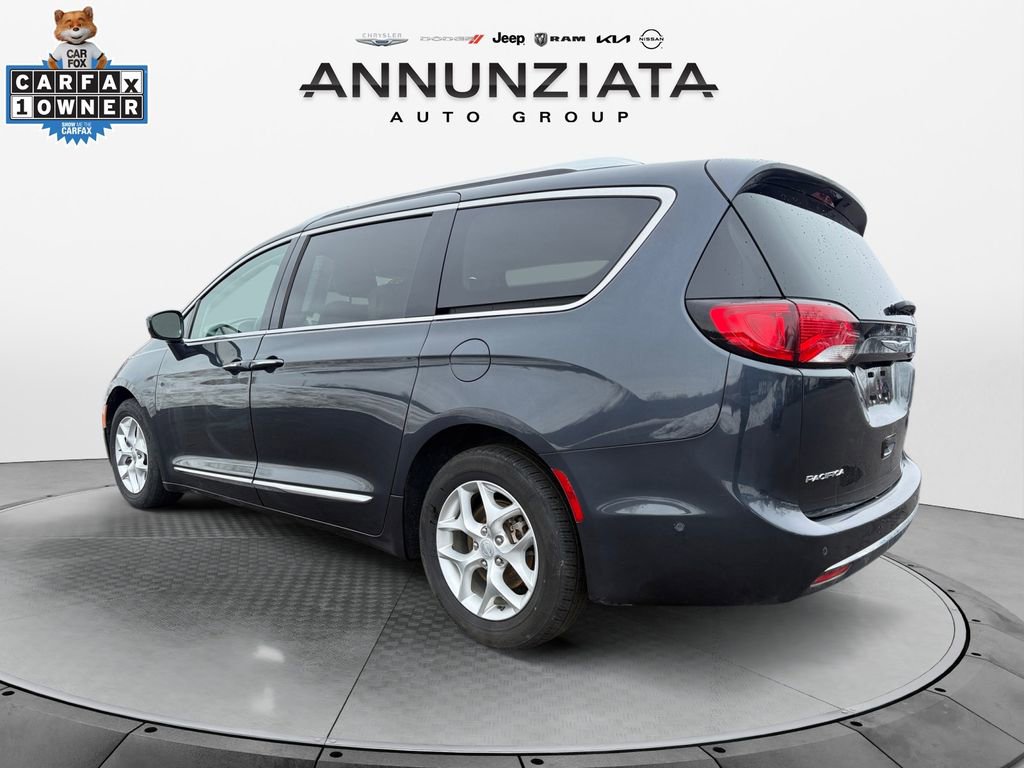 Used 2020 Chrysler Pacifica Touring-L Plus w/ Tire & Wheel Group image 3