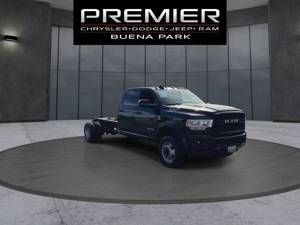 Used 2022 RAM 5500 Tradesman w/ Max Tow Package RWD image 2