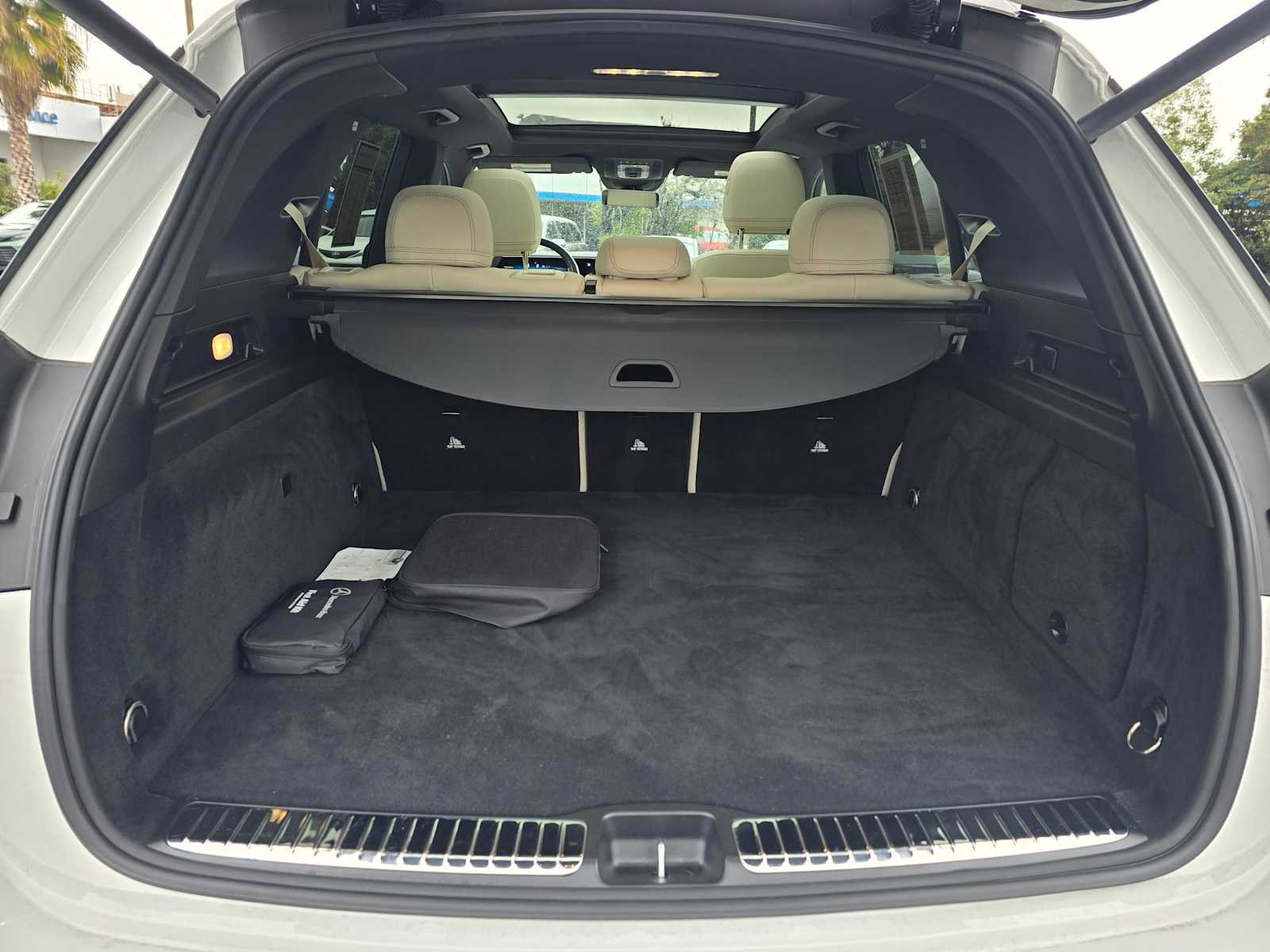 Used 2025 Mercedes-Benz GLE 450e 4MATIC image 18