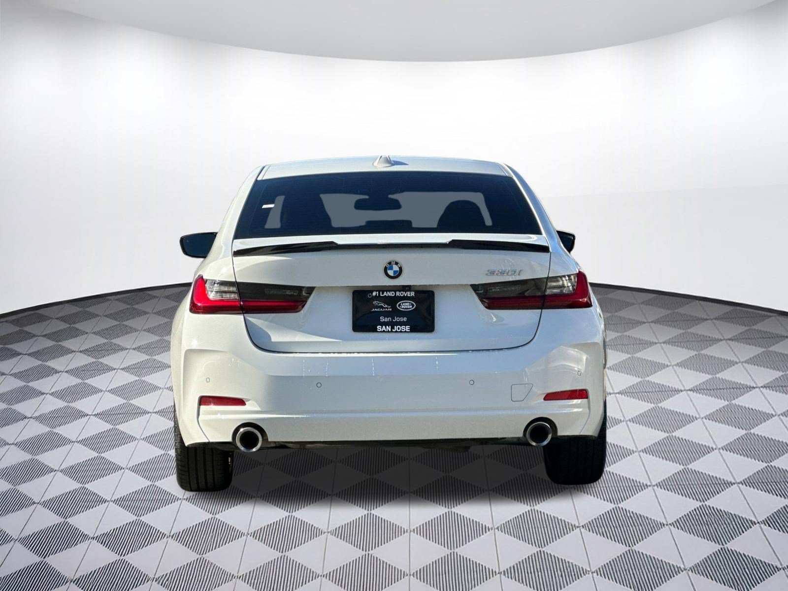 Used 2023 BMW 330i Sedan w/ Premium Package RWD image 9