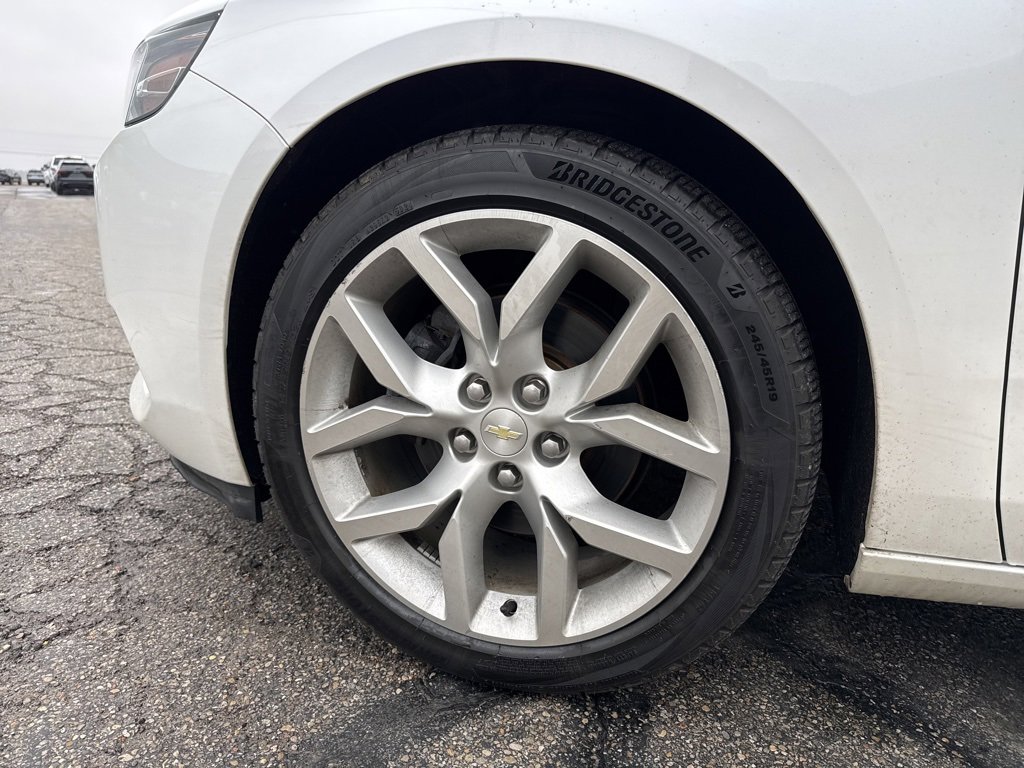 Used 2017 Chevrolet Impala Premier w/ Enhanced Convenience Package image 6