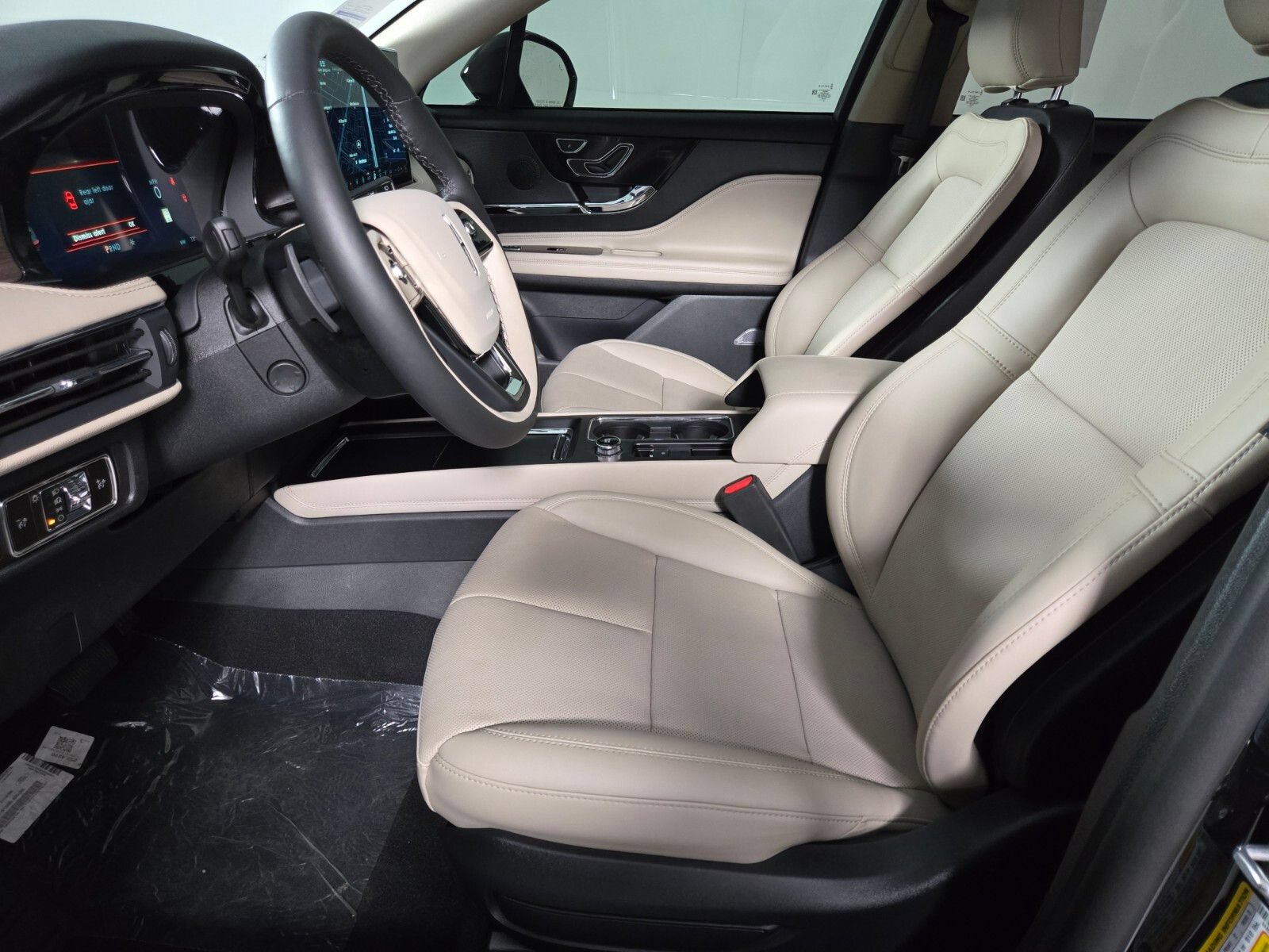 New 2026 Lincoln Corsair Reserve w/ Jet Appearance Package AWD/4WD image 7