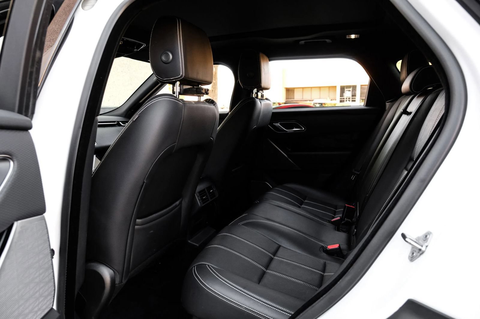 Used 2022 Land Rover Range Rover Velar R-Dynamic S AWD/4WD image 41