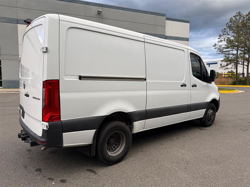 Used 2019 Mercedes-Benz Sprinter 144 Cargo image 19