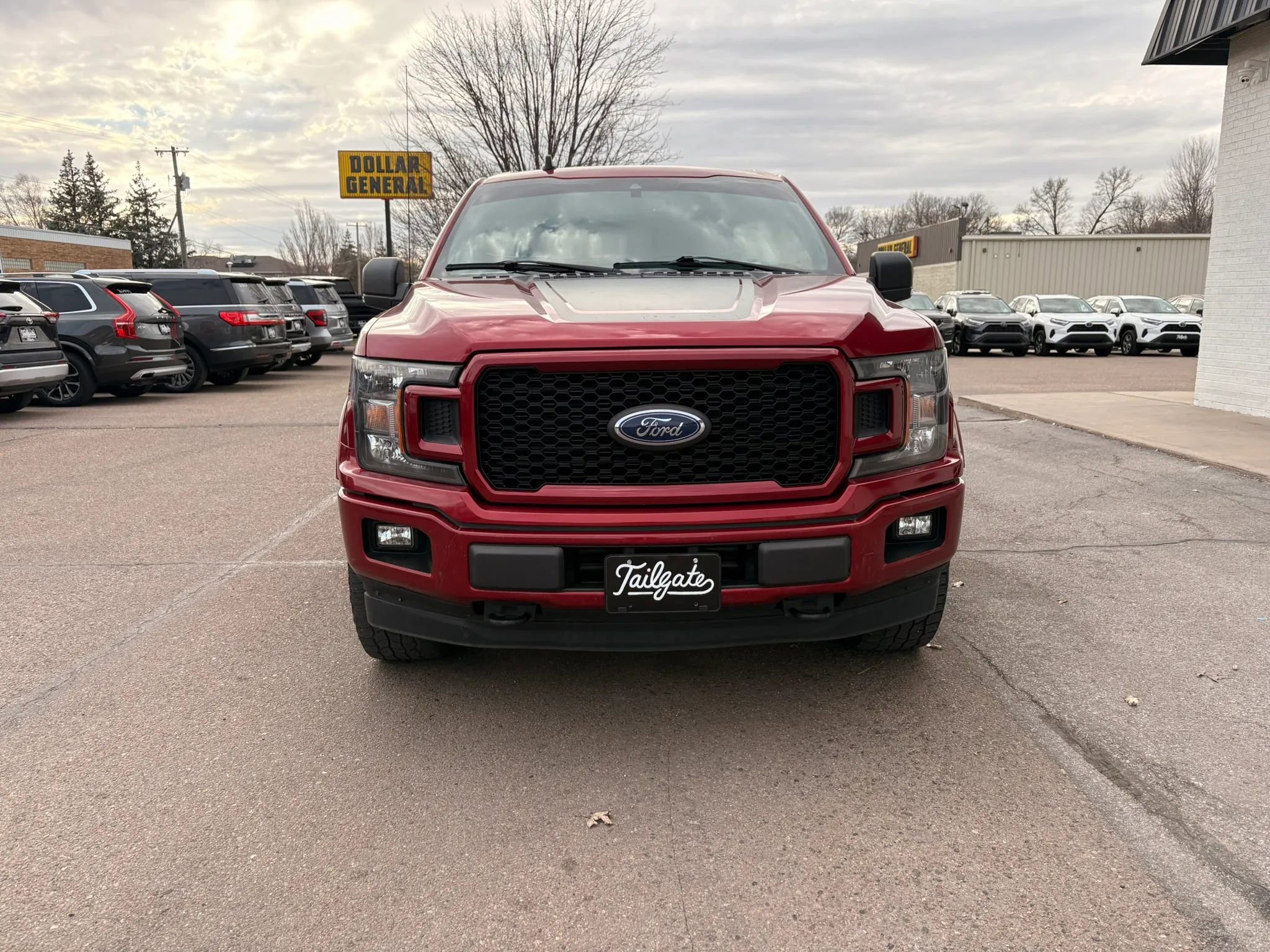 Used 2019 Ford F150 XLT w/ Equipment Group 302A Luxury AWD/4WD image 3
