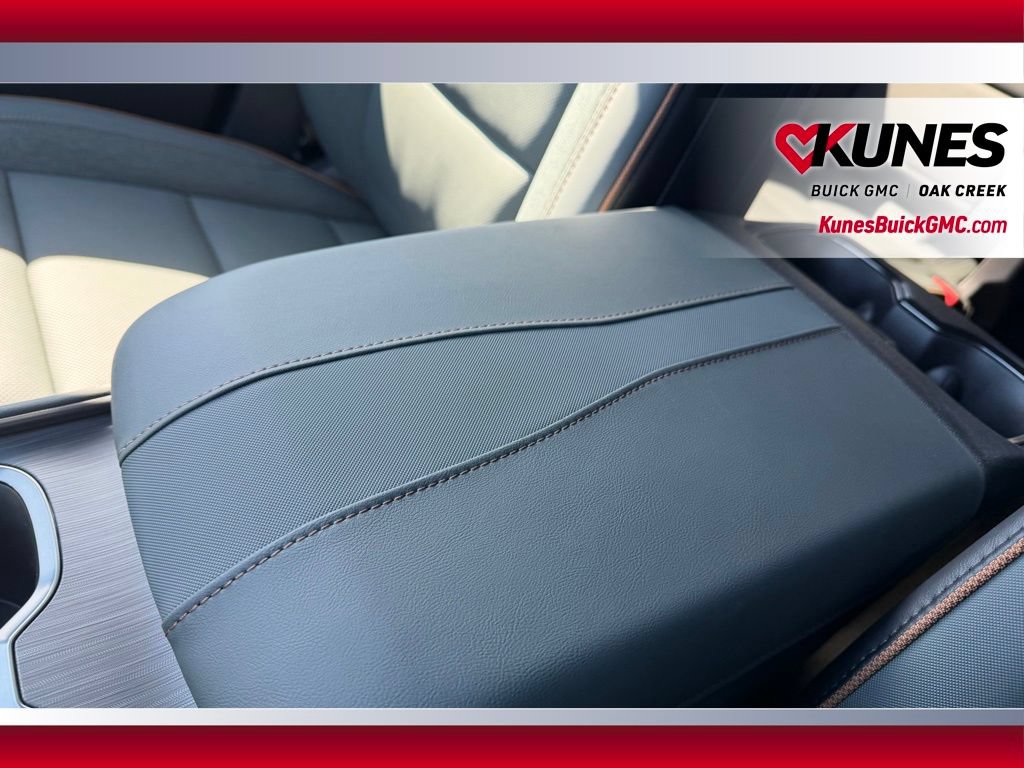 New 2026 GMC Acadia AT4 w/ Luxury Package AWD/4WD image 27