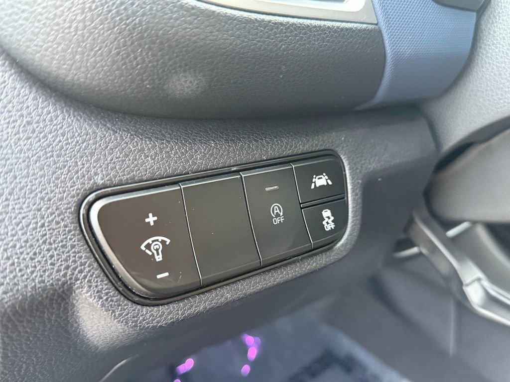 Certified 2022 Kia Seltos S image 12