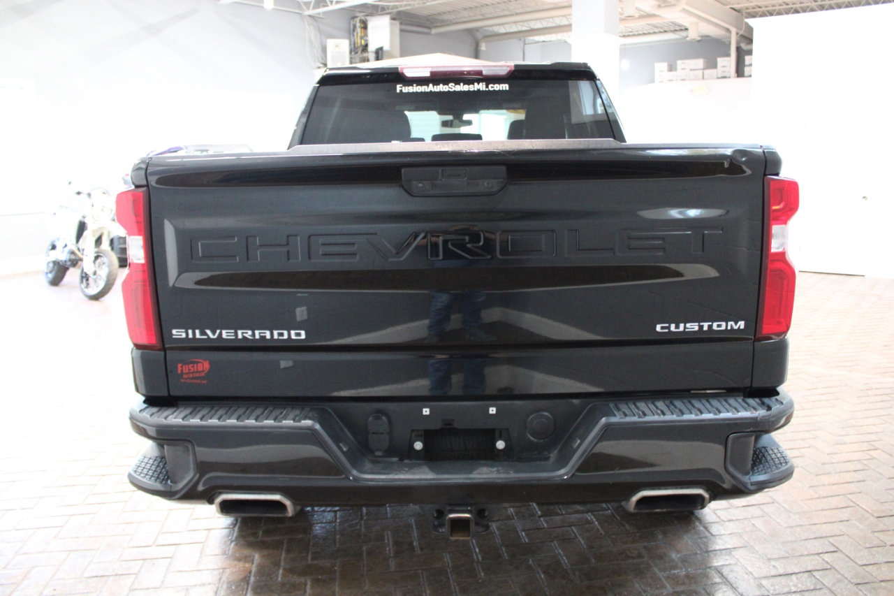Used 2019 Chevrolet Silverado 1500 Custom Trail Boss w/ Custom Convenience Package image 5