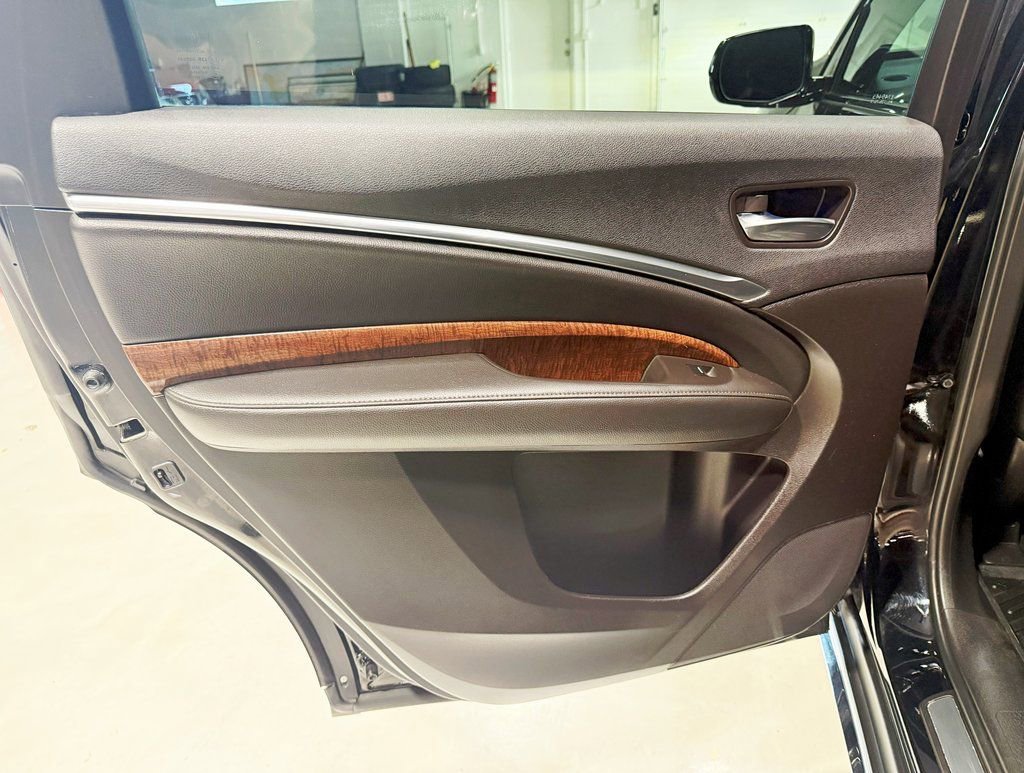 Used 2017 Acura MDX SH-AWD w/ Technology Package image 40