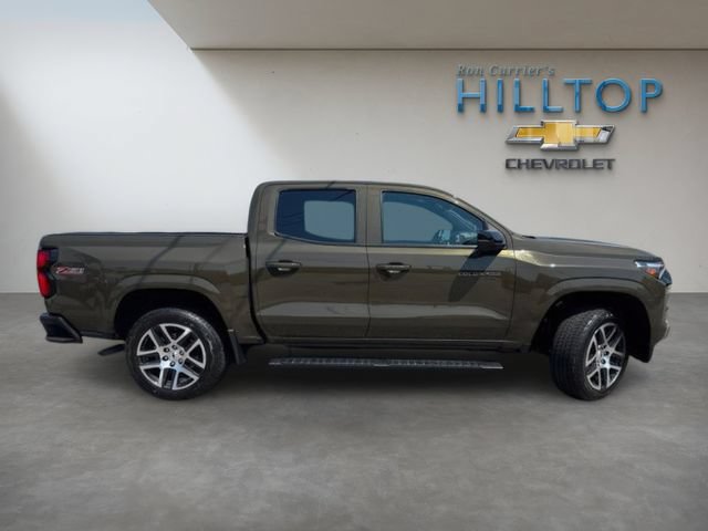 Used 2023 Chevrolet Colorado Z71 w/ Z71 Convenience Package 2 AWD/4WD image 4