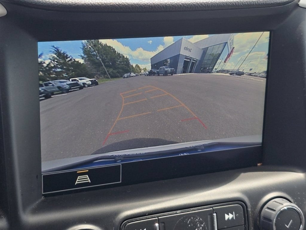 Used 2024 GMC Terrain SLT FWD image 4