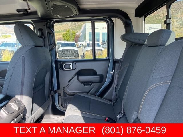 New 2025 Jeep Gladiator Sport AWD/4WD image 15