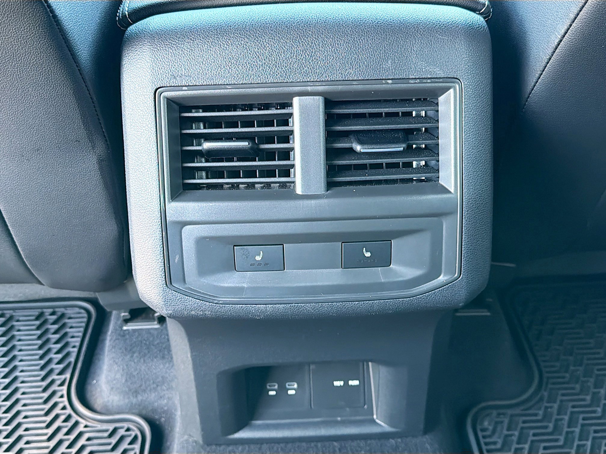 Used 2023 Volkswagen Atlas Cross Sport SEL Premium R-Line image 20