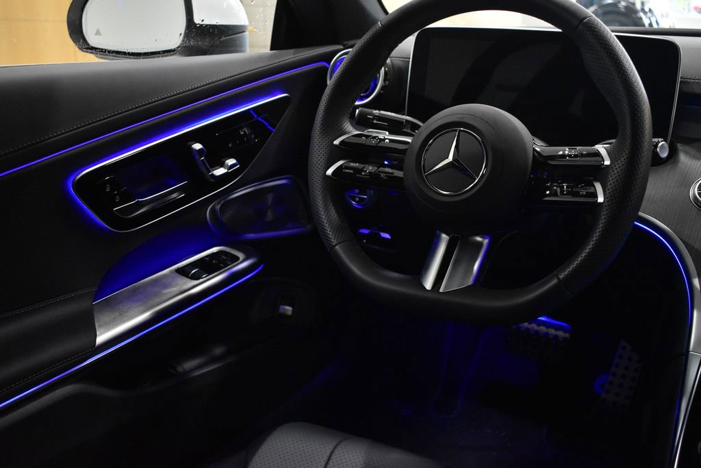Used 2025 Mercedes-Benz CLE 450 4MATIC Coupe image 23