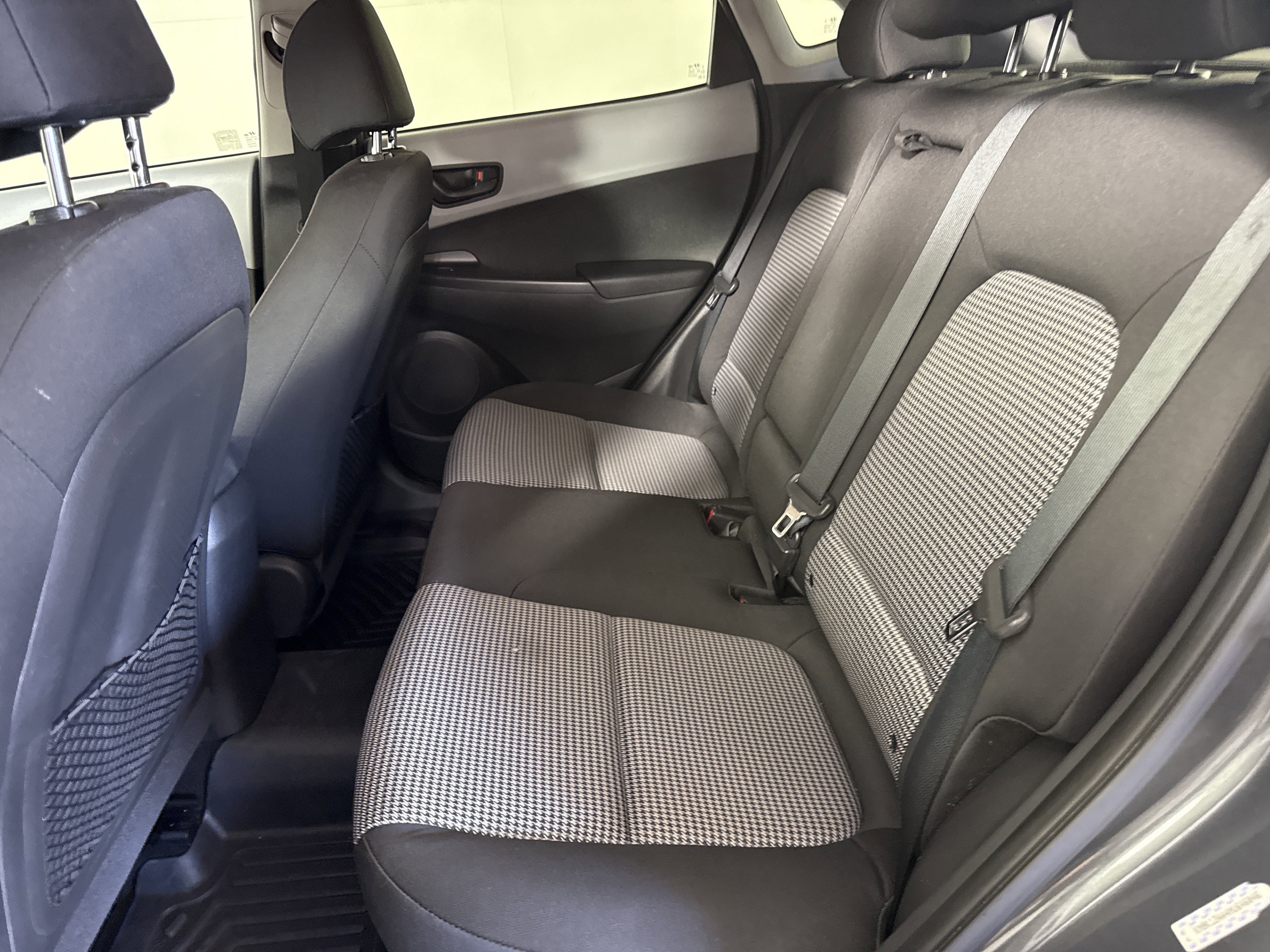 Used 2021 Hyundai Kona SE image 14