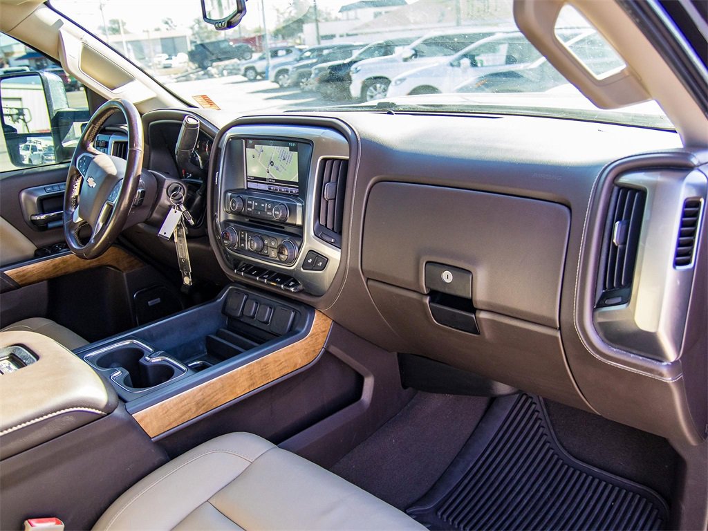 Used 2019 Chevrolet Silverado 2500 LTZ w/ Duramax Plus Package image 16