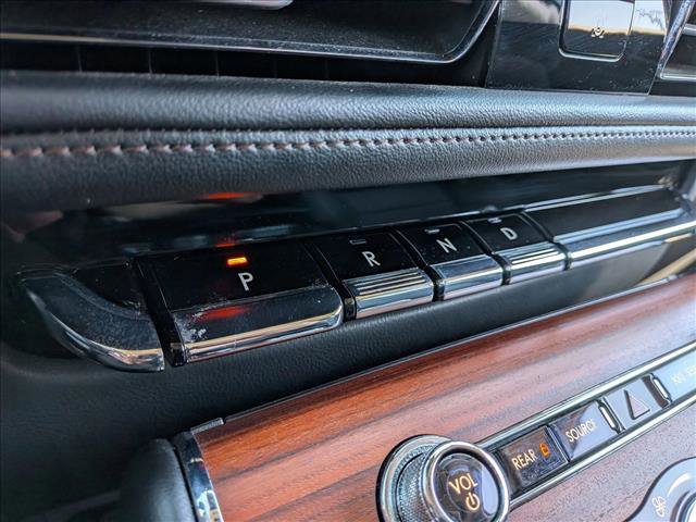 Used 2024 Lincoln Aviator Reserve w/ Equipment Group 201A image 19