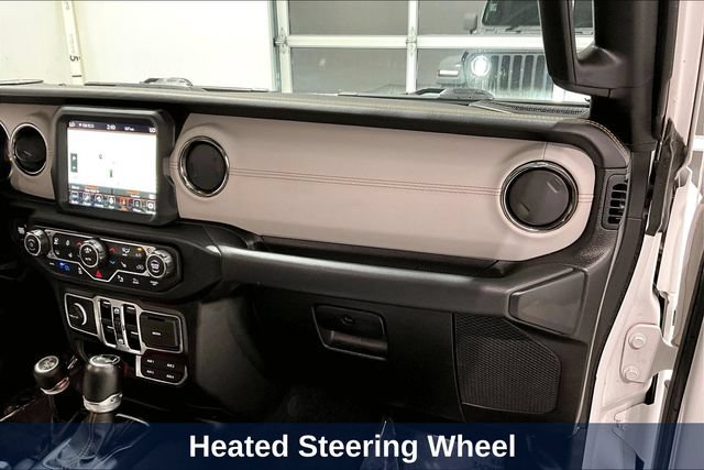 Used 2022 Jeep Wrangler Unlimited Sahara AWD/4WD image 36