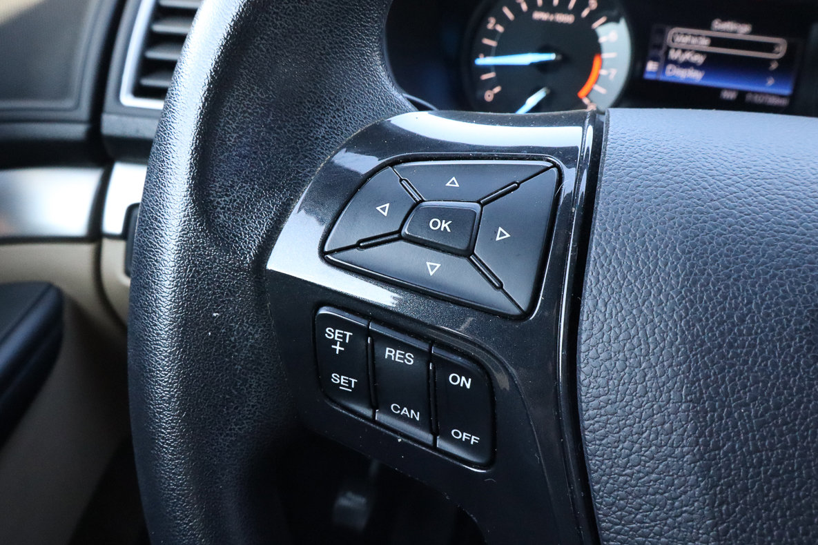 Used 2017 Ford Explorer FWD image 23