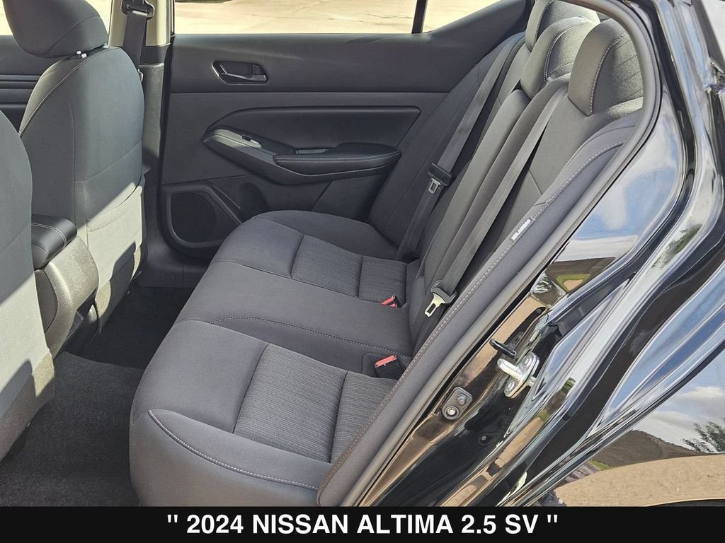 Used 2024 Nissan Altima 2.5 SV FWD image 17