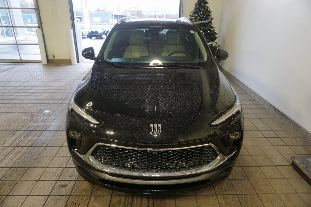 Used 2024 Buick Encore GX Avenir w/ Avenir Technology Package image 16