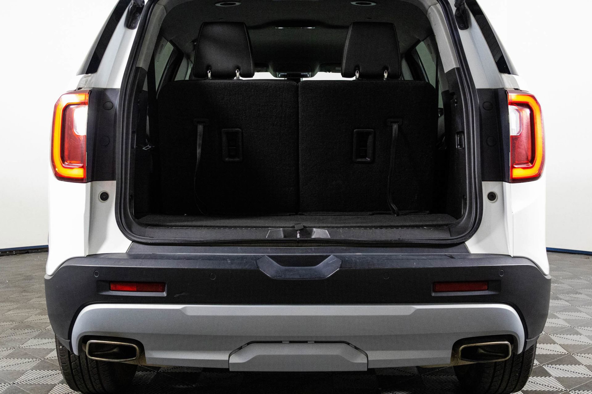 Certified 2023 GMC Acadia SLT image 37