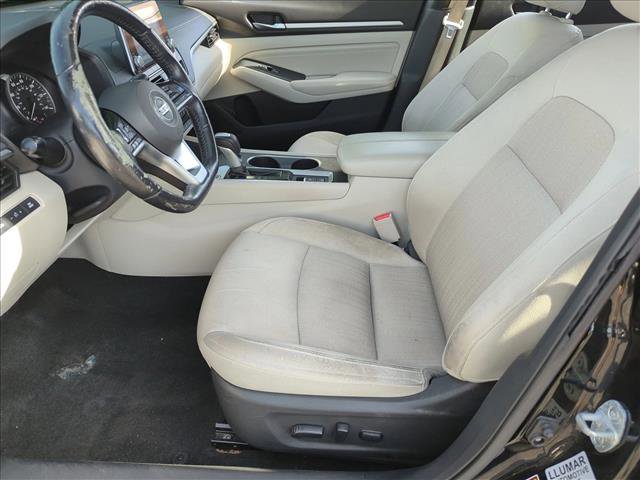 Used 2019 Nissan Altima 2.5 SV image 16