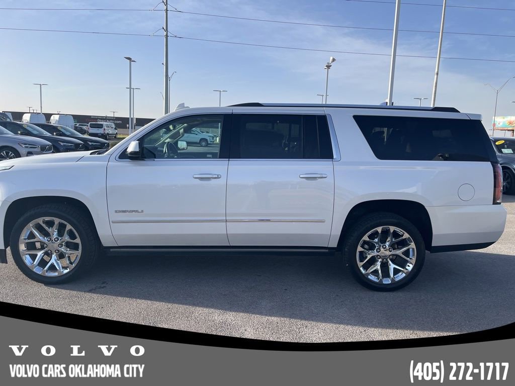 Used 2020 GMC Yukon XL Denali w/ Denali Premium Package image 8