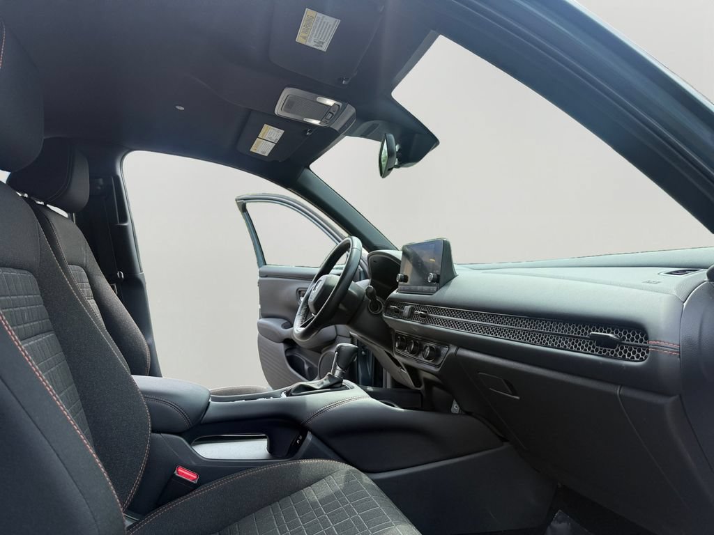 Certified 2025 Honda HR-V Sport image 11