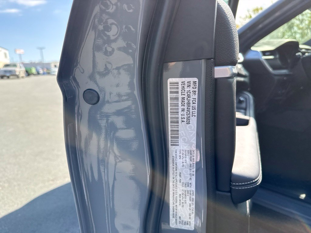 New 2027 Jeep Grand Cherokee Limited AWD/4WD image 38