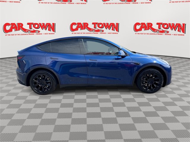 Used 2020 Tesla Model Y Long Range image 9