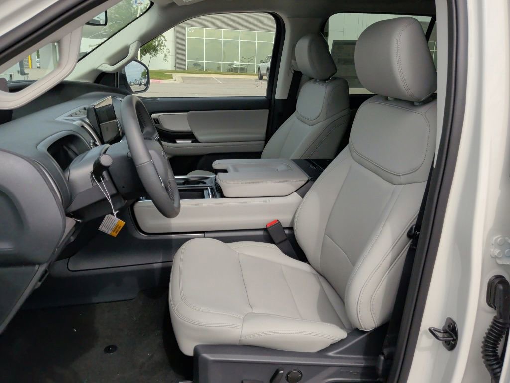 New 2026 Ford Expedition Active RWD image 12