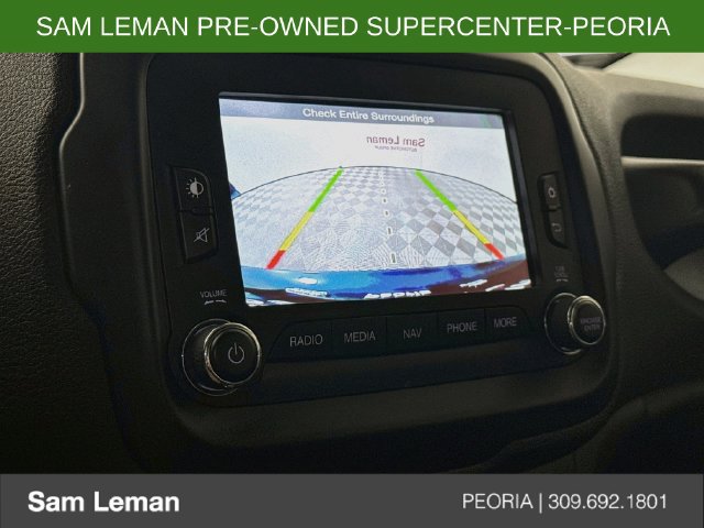 Used 2016 Jeep Renegade Limited FWD image 14
