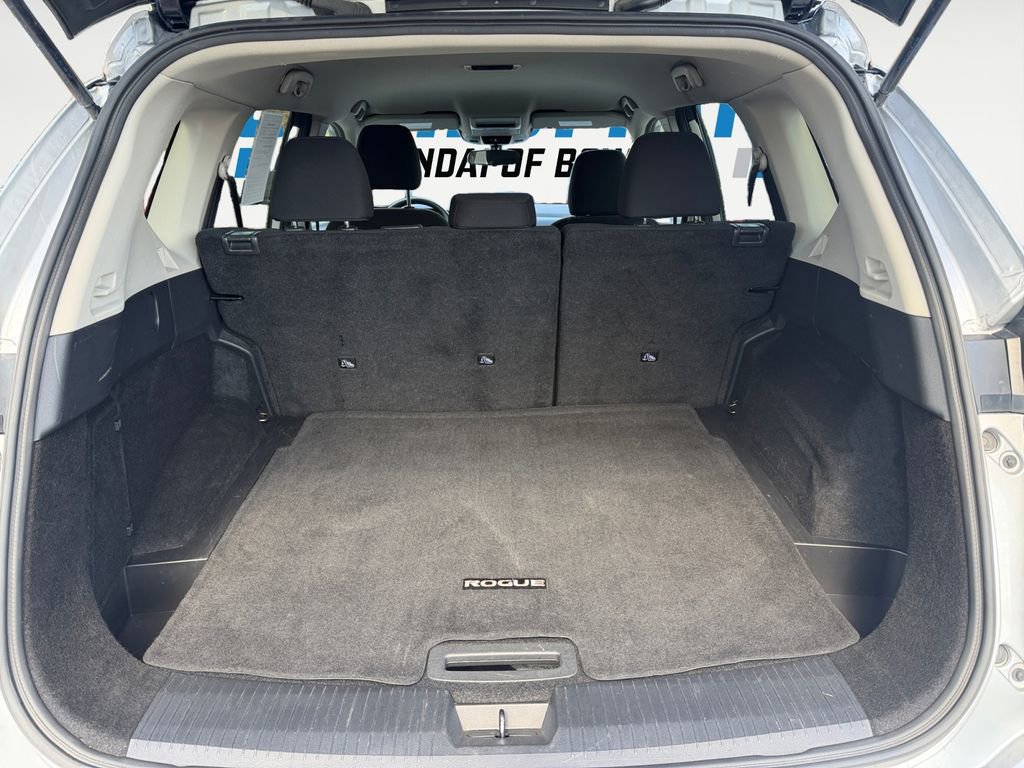 Used 2024 Nissan Rogue S image 20